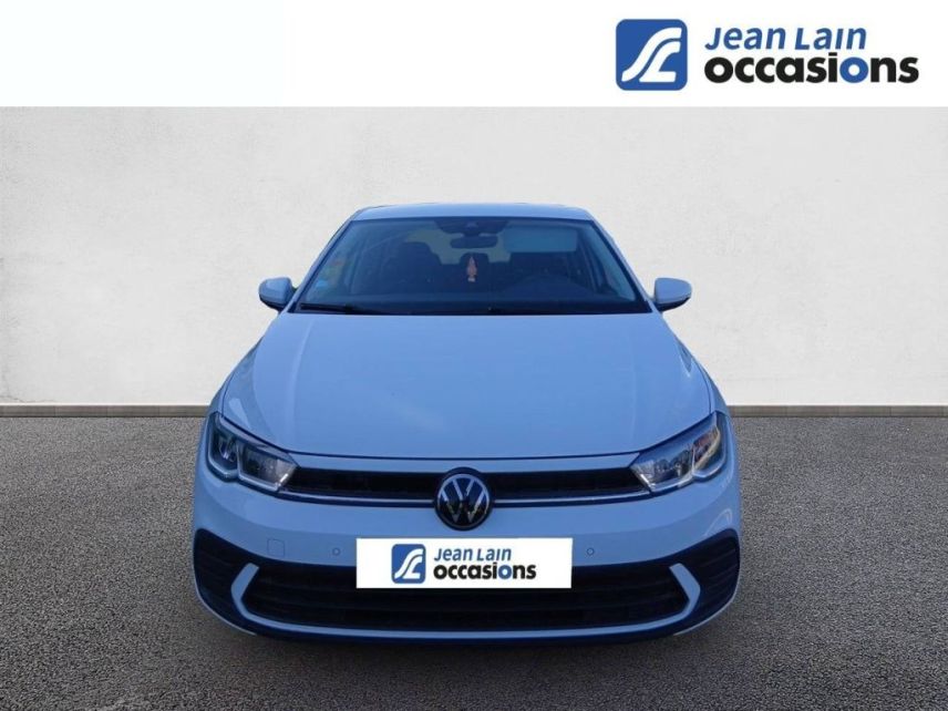 75010 : Hyundai Paris Nord - Goncourt Automobiles - VOLKSWAGEN POLO Life - POLO VI - BLANC PUR - Boîte manuelle - Essence sans plomb