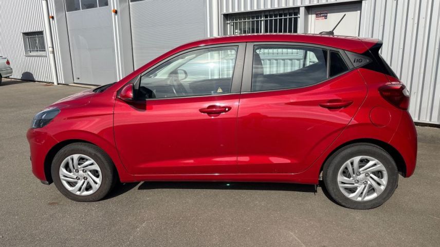 75010 : Hyundai Paris Nord - Goncourt Automobiles - HYUNDAI i10 Intuitive - i10 III - Rouge - Boîte manuelle - Essence sans plomb