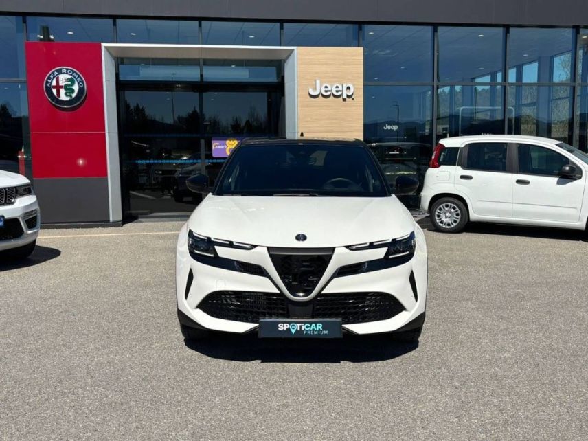 75010 : Hyundai Paris Nord - Goncourt Automobiles - ALFA ROMEO JUNIOR Speciale - JUNIOR - Blanc - Automate sequentiel - Essence sans plomb