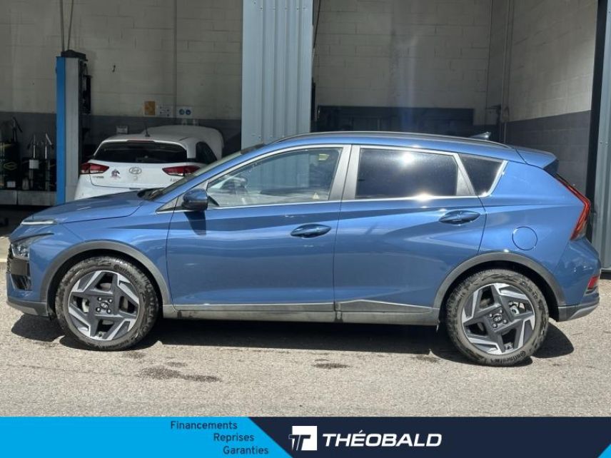 54520 : Hyundai Nancy - Théobald Automobiles - HYUNDAI Bayon - Bayon - Vibrant Blue Métal - Traction - Essence