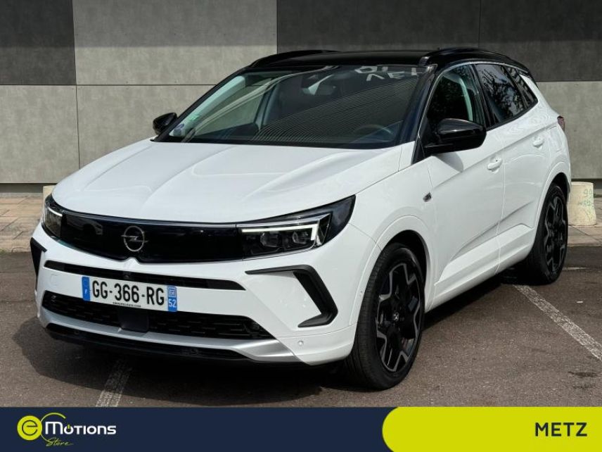 54520 : Hyundai Nancy - Théobald Automobiles - OPEL Grandland - Grandland - Blanc Jade brillant/Toit Noir - Traction - Hybride rechargeable : Essence/Electrique