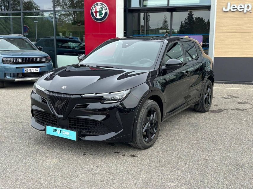 75010 : Hyundai Paris Nord - Goncourt Automobiles - ALFA ROMEO JUNIOR Premium - JUNIOR - Noir - Automate sequentiel - Essence sans plomb