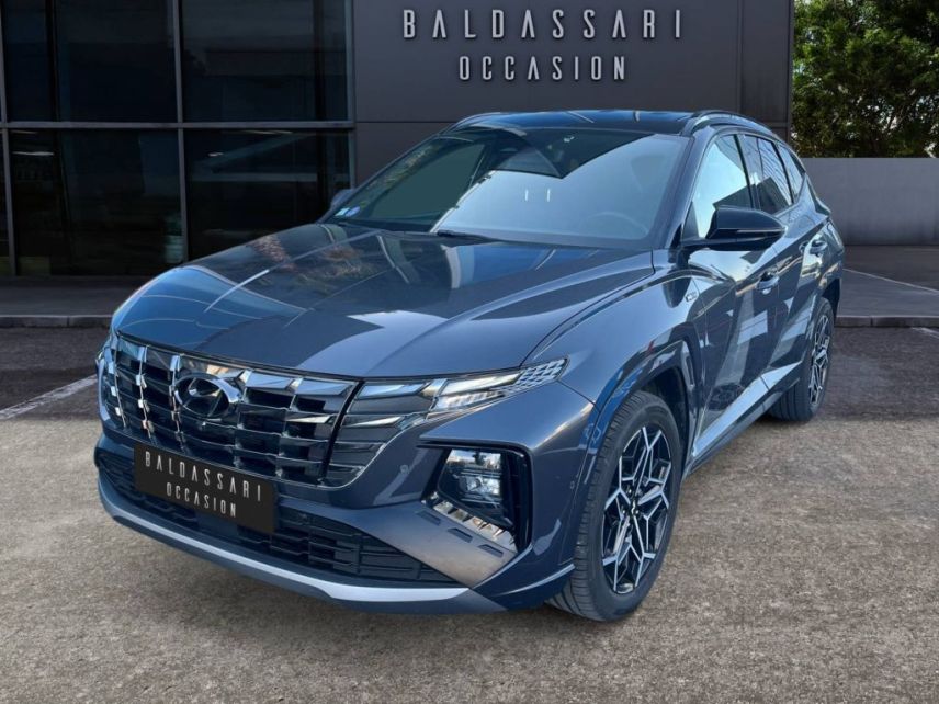 75010 : Hyundai Paris Nord - Goncourt Automobiles - HYUNDAI TUCSON N Line Executive - TUCSON IV - Blanc - Boîte automatique - Essence / Courant électrique