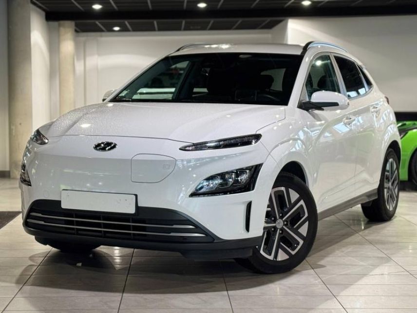 54520 : Hyundai Nancy - Théobald Automobiles - HYUNDAI Kona - Kona - Serenity White Métal - Traction - Electrique