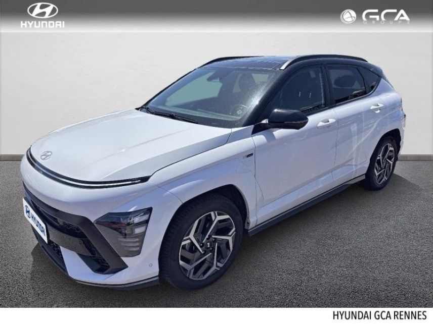 35510 : Hyundai Rennes - GCA - HYUNDAI Kona - Kona - Atlas White/Toit/rétros Black - Traction - Hybride : Essence/Electrique