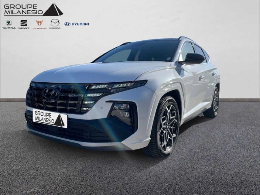 75010 : Hyundai Paris Nord - Goncourt Automobiles - HYUNDAI TUCSON N Line Executive - TUCSON IV - Blanc - Boîte automatique - Essence / Courant électrique