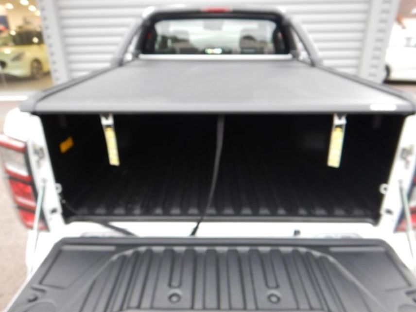 52000 : Hyundai Chaumont - Garage Michel Bazin - ISUZU D-Max - D-Max - Dolomite White Pearl métal - Transmission intégrale enclenc - Diesel