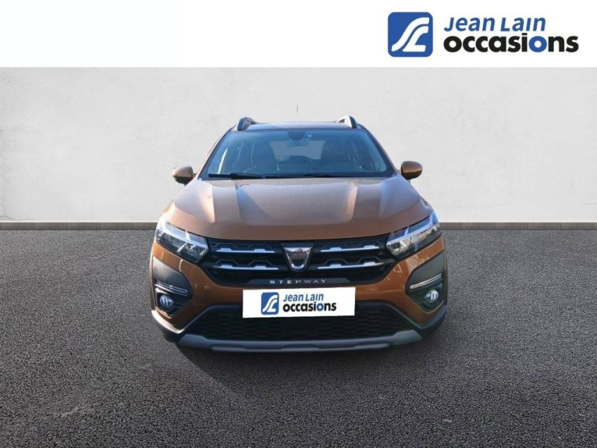 75010 : Hyundai Paris Nord - Goncourt Automobiles - DACIA SANDERO Stepway Expression - SANDERO III - Orange - Boîte manuelle - Essence sans plomb