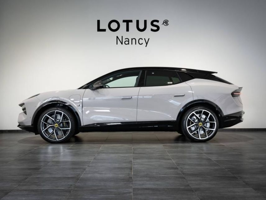 54520 : Hyundai Nancy - Théobald Automobiles - LOTUS Eletre - Eletre - Gris - Transmission intégrale - Electrique