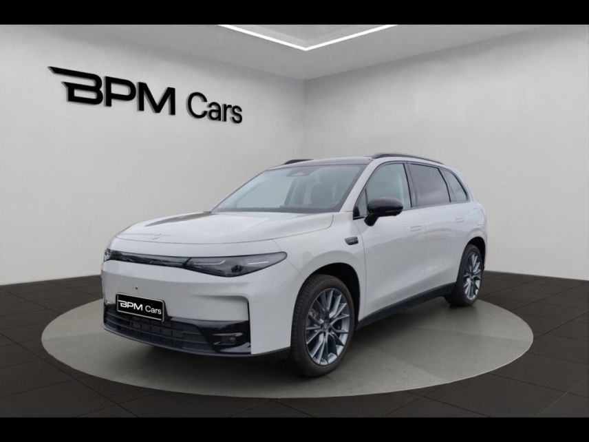 18230 : Hyundai Bourges - BPM Cars - LEAPMOTOR C10 - C10 - Vert - Propulsion - Electrique + prolongateur