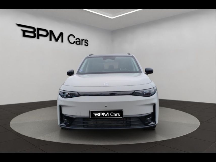 18230 : Hyundai Bourges - BPM Cars - LEAPMOTOR C10 - C10 - Vert - Propulsion - Electrique + prolongateur
