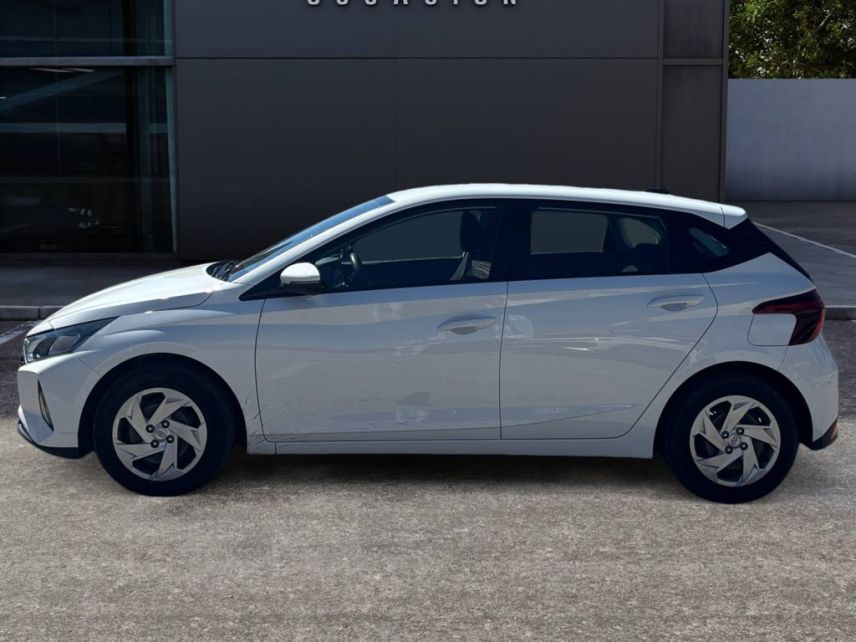 75010 : Hyundai Paris Nord - Goncourt Automobiles - HYUNDAI i20 Initia - i20 III - Blanc - Boîte manuelle - Essence sans plomb