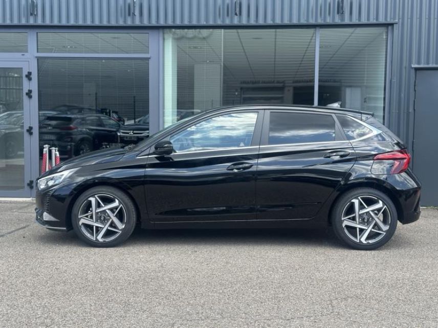 54520 : Hyundai Nancy - Théobald Automobiles - HYUNDAI i20 - i20 - Phantom Black Métal - Traction - Essence