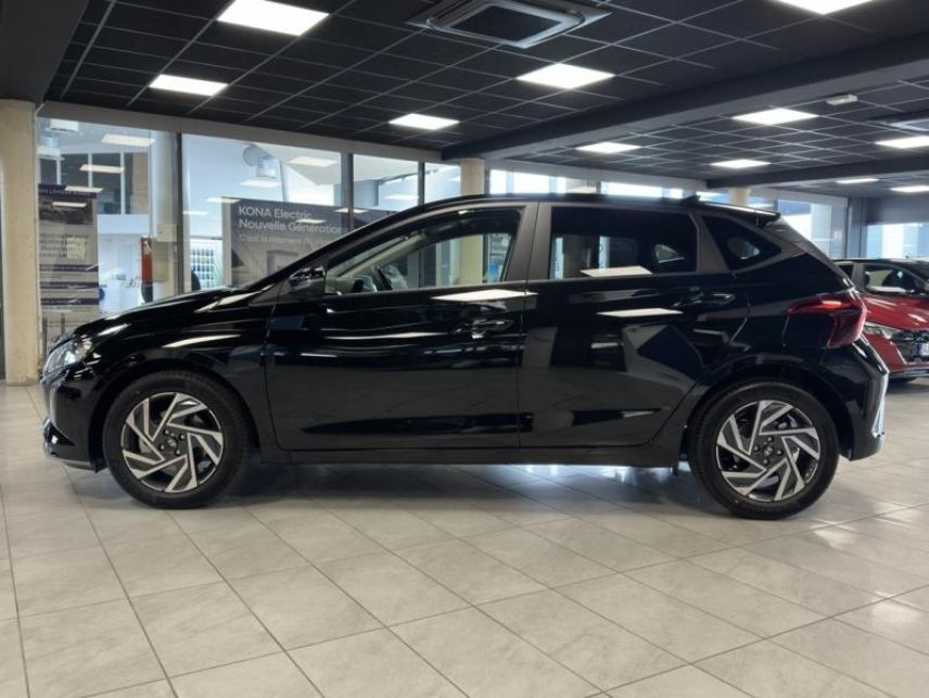 54520 : Hyundai Nancy - Théobald Automobiles - HYUNDAI i20 - i20 - Phantom Black Métal - Traction - Essence