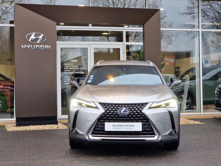 75010 : Hyundai Paris Nord - Goncourt Automobiles - LEXUS UX Luxe - UX - Gris - Automate à fonct. Continu - Essence / Courant électrique