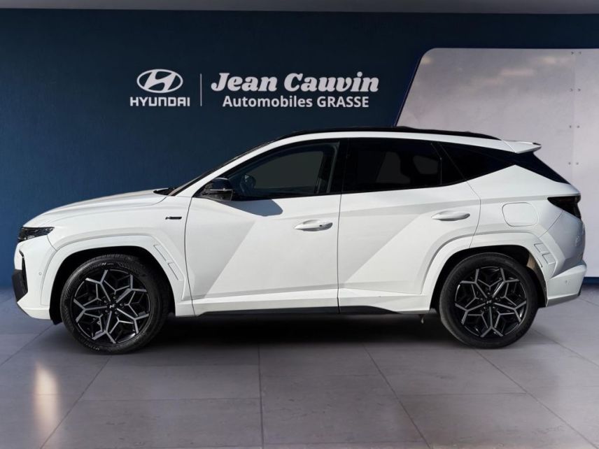 75010 : Hyundai Paris Nord - Goncourt Automobiles - HYUNDAI TUCSON N Line Executive - TUCSON IV - Blanc - Boîte automatique - Essence / Courant électrique