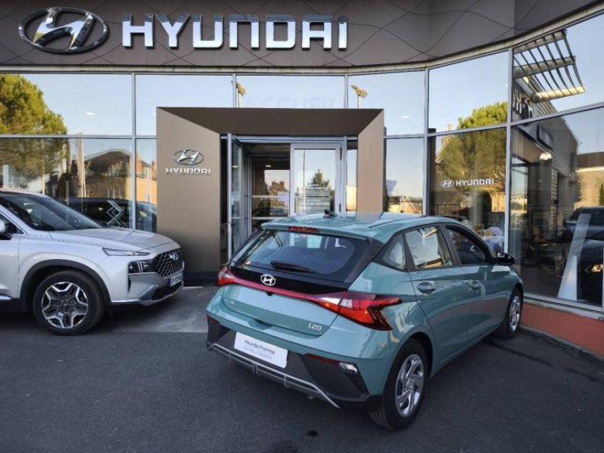 19100 : Hyundai Brive-la-Gaillarde - Garage Pouget - HYUNDAI i20 - i20 - Vert - Traction - Essence