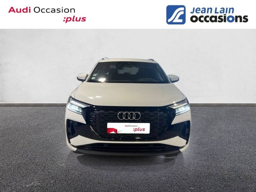 75010 : Hyundai Paris Nord - Goncourt Automobiles - AUDI Q4 E-TRON S line - Q4 E-TRON - BLANC GLACIER METALLISE - Automate à fonct. Continu - Courant électrique