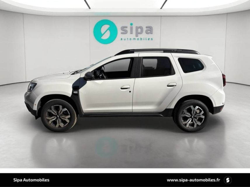 75010 : Hyundai Paris Nord - Goncourt Automobiles - DACIA DUSTER Journey - DUSTER II - BLANC - Boîte automatique - Essence sans plomb