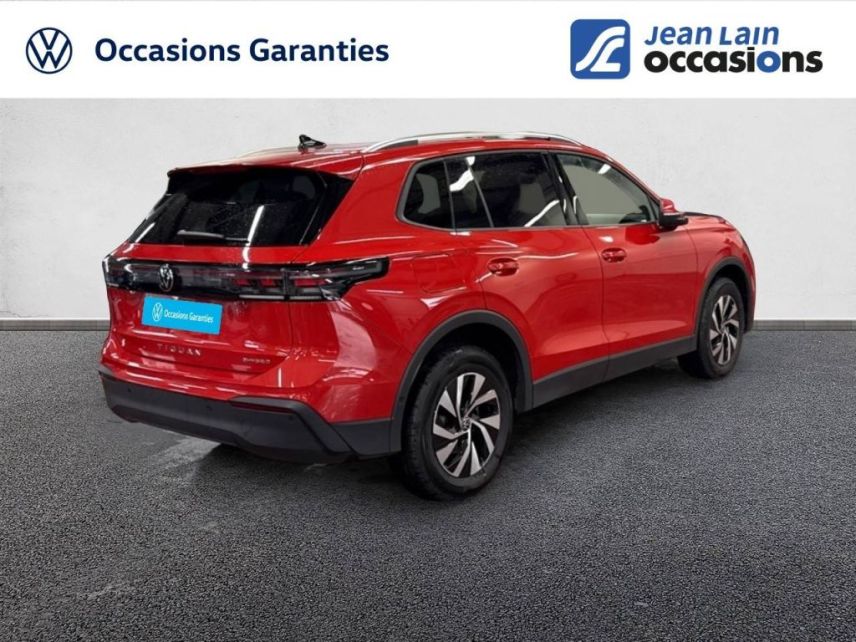 75010 : Hyundai Paris Nord - Goncourt Automobiles - VOLKSWAGEN TIGUAN VW Edition - TIGUAN III - ROUGE PERSIMMON - Automate sequentiel - Essence / Courant électrique