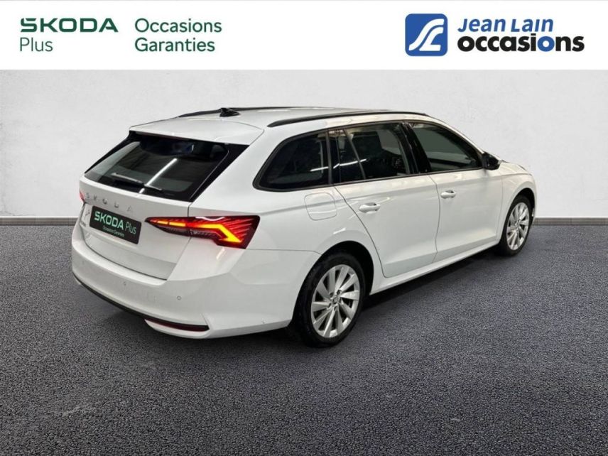 75010 : Hyundai Paris Nord - Goncourt Automobiles - SKODA OCTAVIA COMBI Selection - OCTAVIA IV - BLANC LUNE - Automate sequentiel - Essence sans plomb