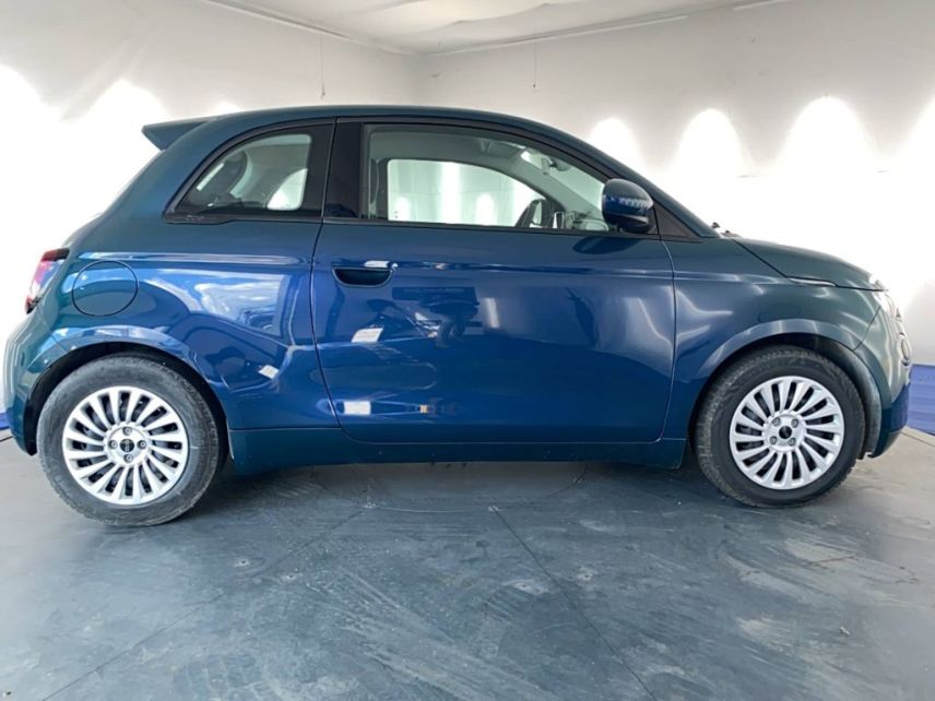 31200 : Hyundai TOULOUSE NORD - AUTO NORD - FIAT 500e CABRIOLET Nouvelle 500 - 500 III - Ocean Green - Automate à fonct. Continu - Courant électrique