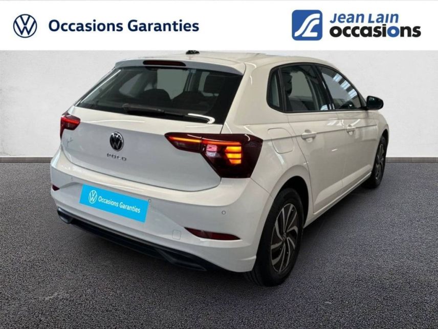 75010 : Hyundai Paris Nord - Goncourt Automobiles - VOLKSWAGEN POLO Life - POLO VI - BLANC PUR - Boîte manuelle - Essence sans plomb