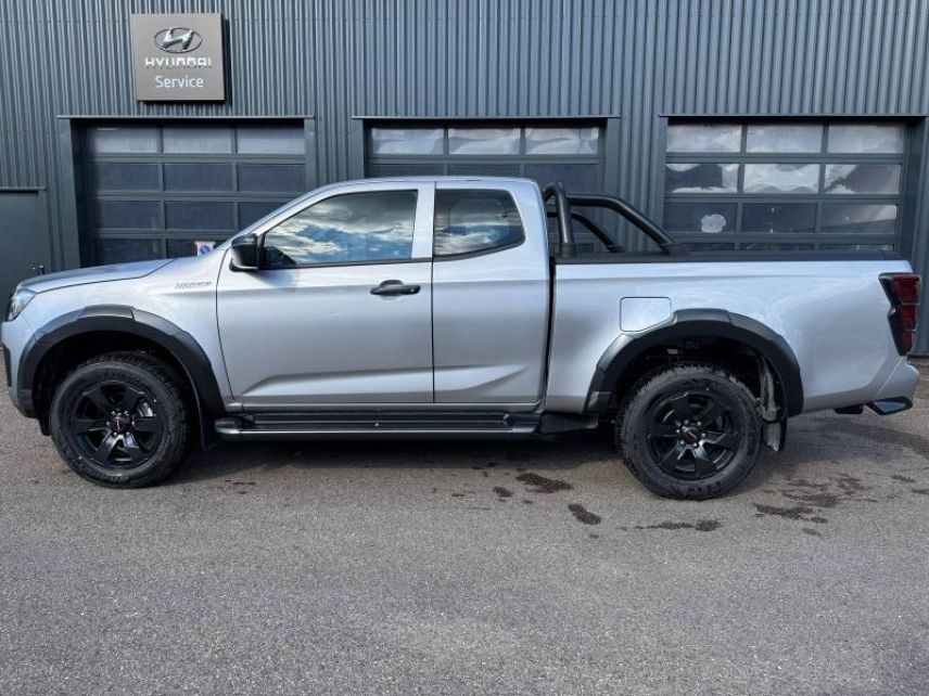 54520 : Hyundai Nancy - Théobald Automobiles - ISUZU D-Max - D-Max - Mercury Silver Metallic - Transmission intégrale enclenc - Diesel