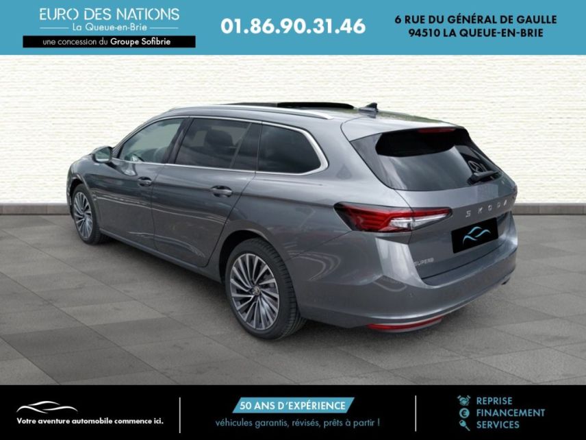 75010 : Hyundai Paris Nord - Goncourt Automobiles - SKODA SUPERB COMBI Laurin &amp; Klement - SUPERB IV - GRIS GRAPHITE - Automate sequentiel - Essence sans plomb