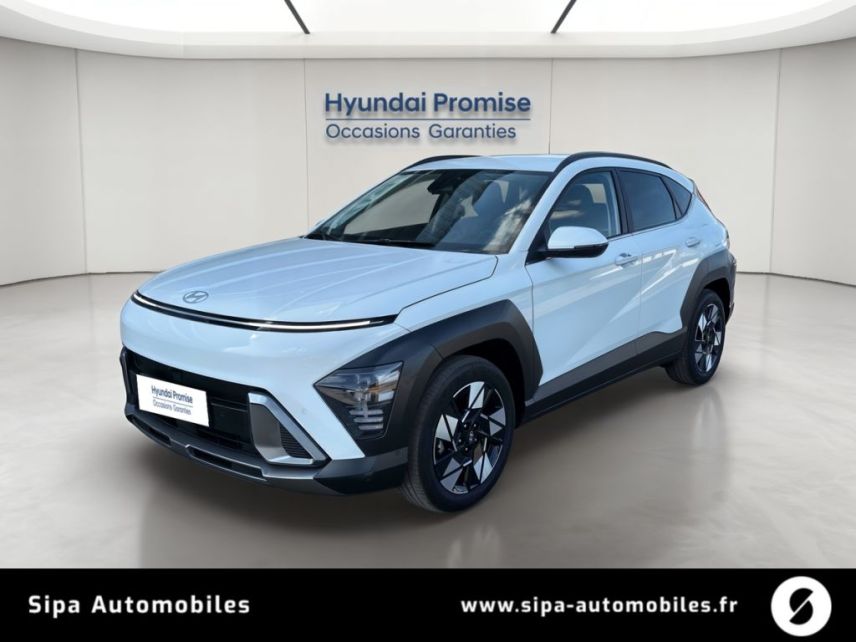 75010 : Hyundai Paris Nord - Goncourt Automobiles - HYUNDAI KONA Executive - KONA II - Blanc - Automate sequentiel - Essence / Courant électrique