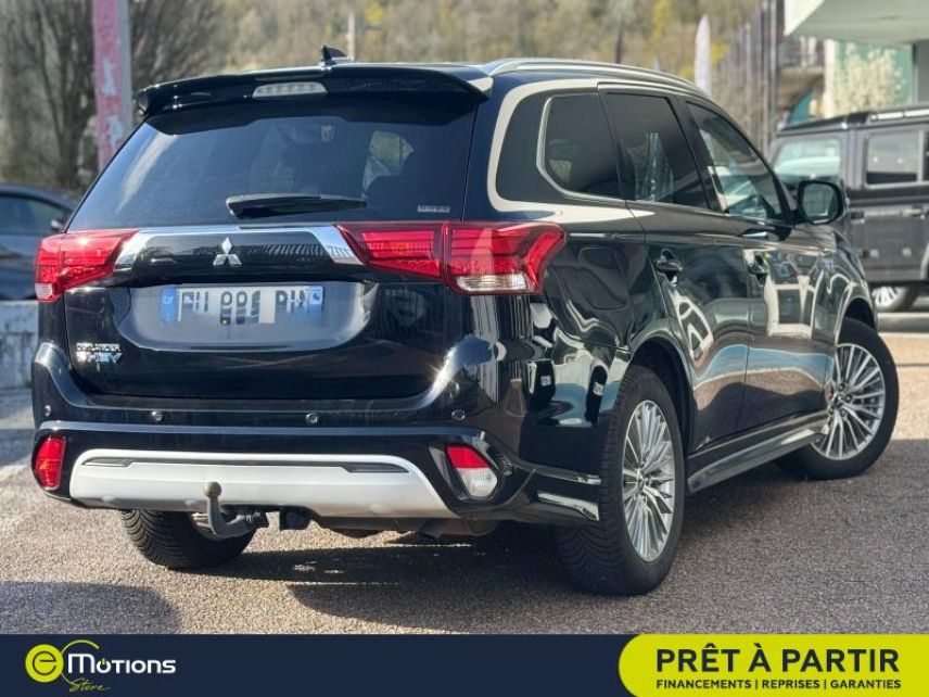 54520 : Hyundai Nancy - Théobald Automobiles - MITSUBISHI Outlander - Outlander - Amethyst Black - Transmission intégrale - Hybride rechargeable : Essence/Electrique