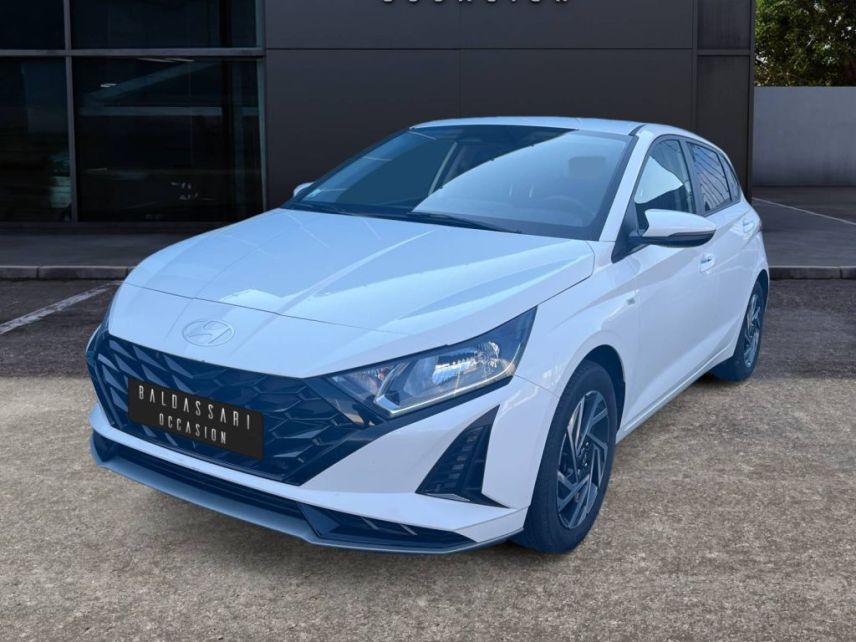 75010 : Hyundai Paris Nord - Goncourt Automobiles - HYUNDAI i20 Intuitive - i20 III - Blanc - Boîte manuelle - Essence sans plomb