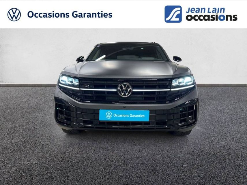 75010 : Hyundai Paris Nord - Goncourt Automobiles - VOLKSWAGEN TOUAREG R - TOUAREG III - GRIS SILICE - Boîte automatique - Essence / Courant électrique