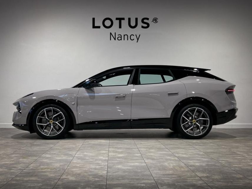 54520 : Hyundai Nancy - Théobald Automobiles - LOTUS Eletre - Eletre - Gris - Transmission intégrale - Electrique