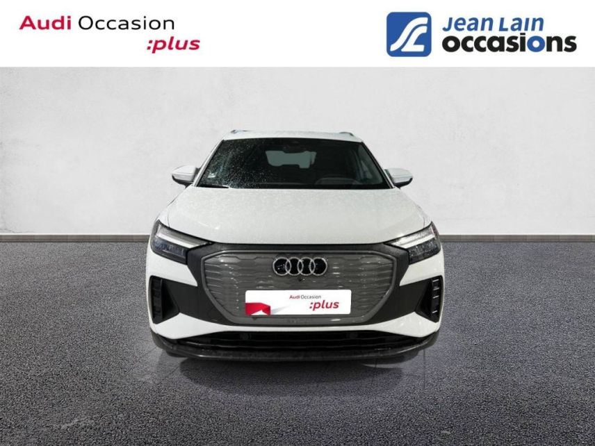 75010 : Hyundai Paris Nord - Goncourt Automobiles - AUDI Q4 E-TRON Executive - Q4 E-TRON - BLANC GLACIER METALLISE - Automate à fonct. Continu - Courant électrique