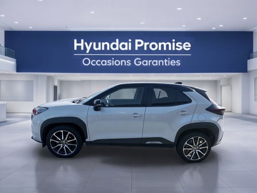 75010 : Hyundai Paris Nord - Goncourt Automobiles - TOYOTA YARIS CROSS HYBRIDE GR SPORT - YARIS CROSS - Blanc - Automate à fonct. Continu - Essence / Courant électrique