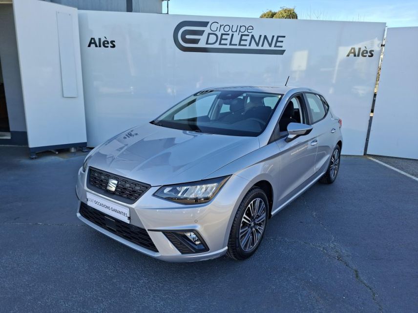 75010 : Hyundai Paris Nord - Goncourt Automobiles - SEAT IBIZA Urban - IBIZA V - Gris - Boîte manuelle - Essence sans plomb