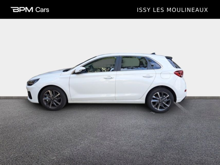 92130 : Hyundai ISSY-LES-MOULINEAUX - BPM Cars - HYUNDAI i30 - i30 - Serenity White métal - Traction - Essence