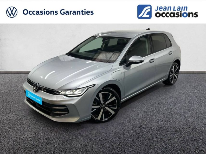75010 : Hyundai Paris Nord - Goncourt Automobiles - VOLKSWAGEN GOLF VW Edition - GOLF VIII - ARGENT DOLIMITE TOIT - Automate sequentiel - Essence / Courant électrique