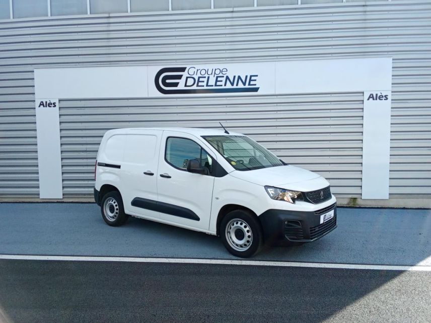 75010 : Hyundai Paris Nord - Goncourt Automobiles - PEUGEOT PARTNER FOURGON PREMIUM - PARTNER III - Blanc - Boîte manuelle - Diesel