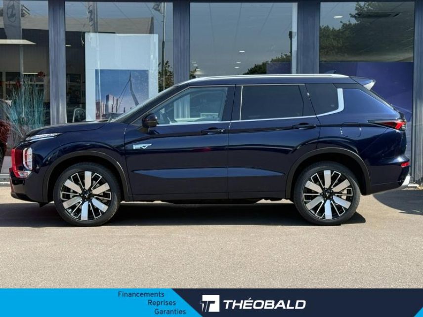 57100 : Hyundai Thionville - Théobald Automobiles - MITSUBISHI Outlander - Outlander - Cosmic Blue Métallisée - Transmission intégrale - Hybride rechargeable : Essence/Electrique