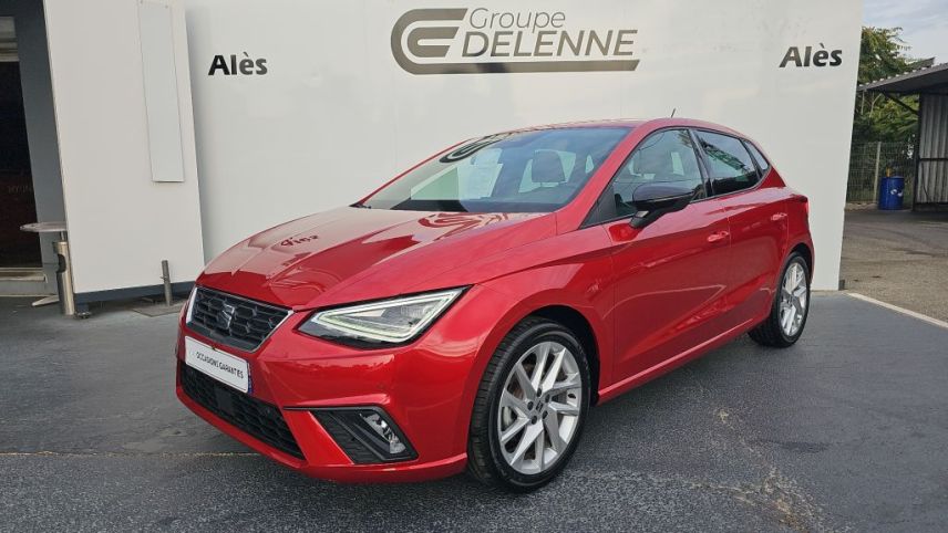 75010 : Hyundai Paris Nord - Goncourt Automobiles - SEAT IBIZA FR - IBIZA V - Rouge - Automate sequentiel - Essence sans plomb