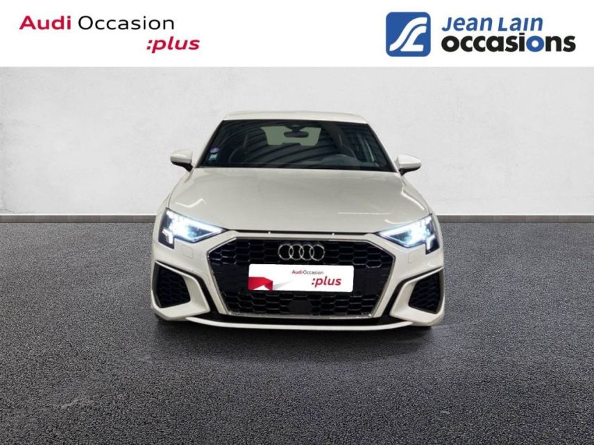 75010 : Hyundai Paris Nord - Goncourt Automobiles - AUDI A3 SPORTBACK S Line - A3 IV - BLANC IBIS - Automate sequentiel - Essence / Courant électrique