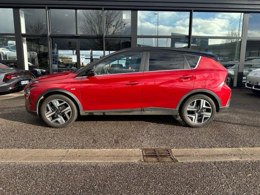 54520 : Hyundai Nancy - Théobald Automobiles - HYUNDAI Bayon - Bayon - Dragon Red Métal/Toit/rétros Black - Traction - Essence/Micro-Hybride