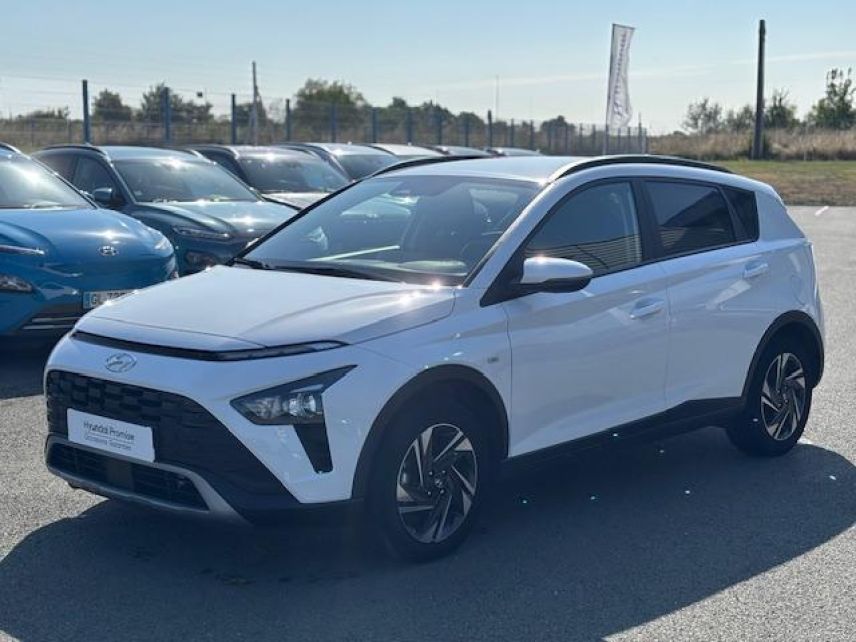 49300 : Hyundai Cholet - Océane Auto - HYUNDAI BAYON Intuitive - BAYON - Blanc - Boîte manuelle - Essence sans plomb