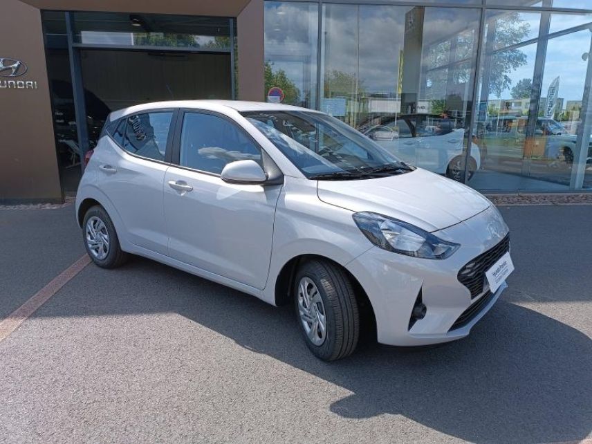 92250 : Hyundai Motor Company - HYUNDAI i10 - i10 - Vert - Traction - Essence