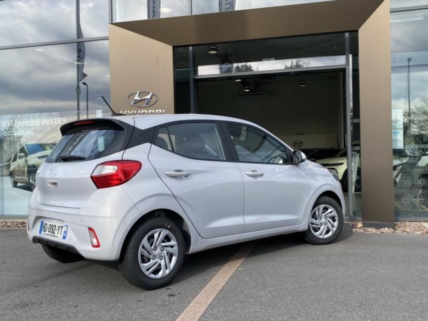 92250 : Hyundai Motor Company - HYUNDAI i10 - i10 - Vert - Traction - Essence