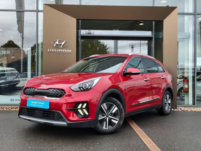 92250 : Hyundai Motor Company - KIA Niro - Niro - Rouge Magma métallisé - Traction - Hybride rechargeable : Essence/Electrique
