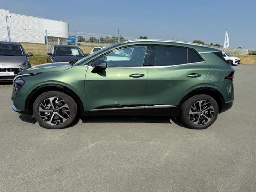 49300 : Hyundai Cholet - Océane Auto - KIA SPORTAGE Design - SPORTAGE V - Vert - Boîte automatique - Essence / Courant électrique