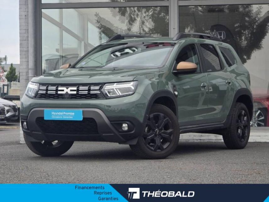 57200 : Hyundai Sarreguemines - Theobald Automobiles - DACIA Duster - Duster - Kaki Lichen - Traction - Essence